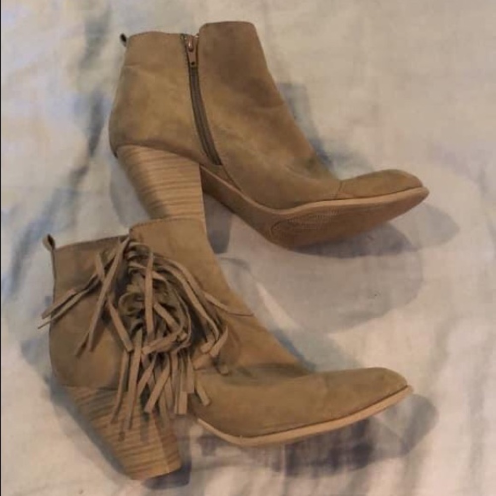 Booties with heel